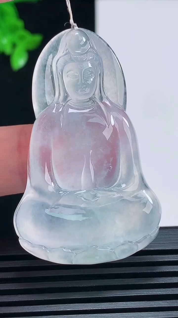 天然A货翡翠素衣观音吊坠，尺寸50-32-6 重量:17.67g
6月25日
