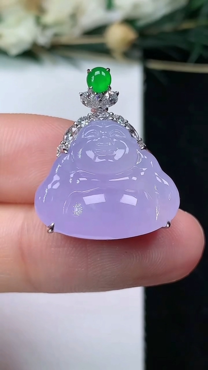 天然A货翡翠紫罗兰佛公吊坠，尺寸15-18.8-9.6，重量:5.95g
6月25日
