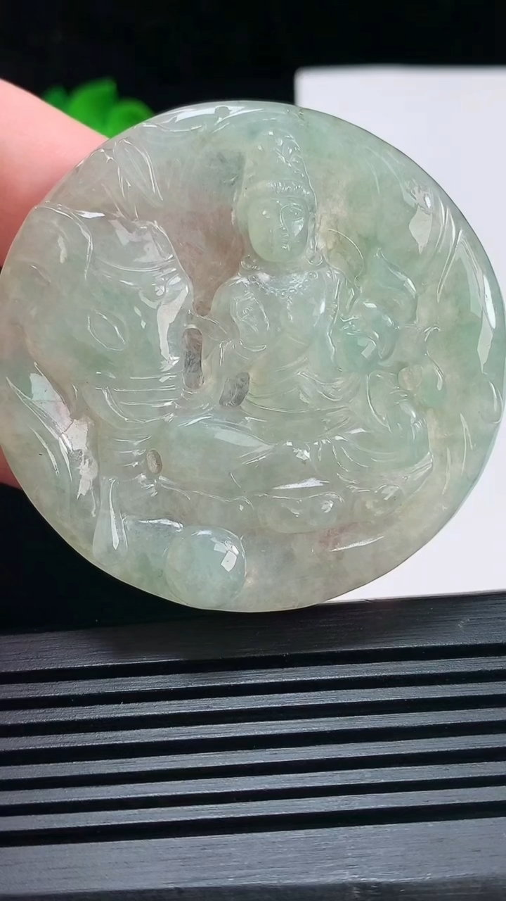天然A货翡翠普贤菩萨吊坠，尺寸53.5-5.5 重:26.36g  h396
6月29日
