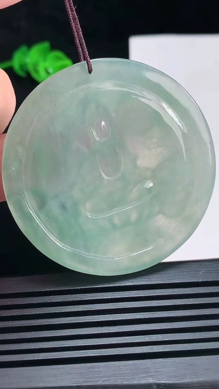 天然A货翡翠文殊菩萨吊坠，尺寸50.2-42.8-4.5 重:20.14g  h1415
6月29日