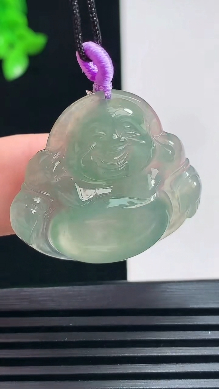 天然A货翡翠佛公吊坠，尺寸29.5-31.5-5.5 重量:8.00g
6月30日