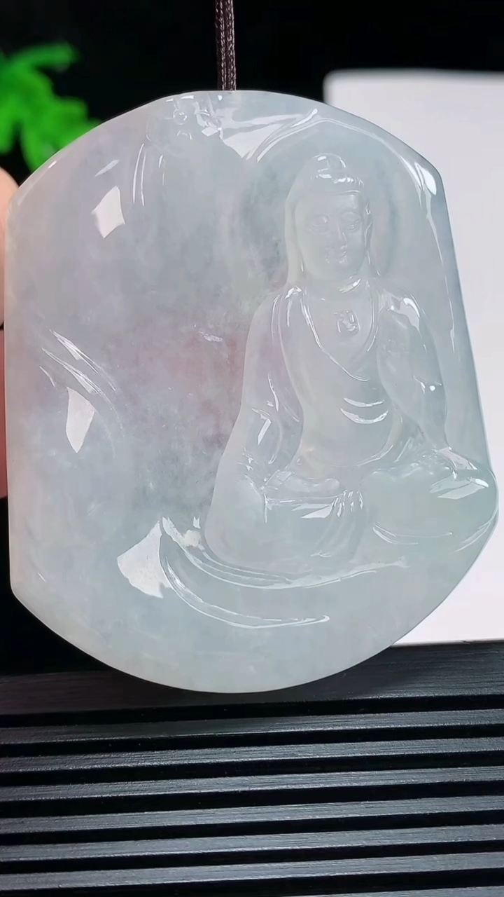 天然A货翡翠阿弥陀佛吊坠，尺寸54.5-46.5-6 重量:31.97g
6月30日