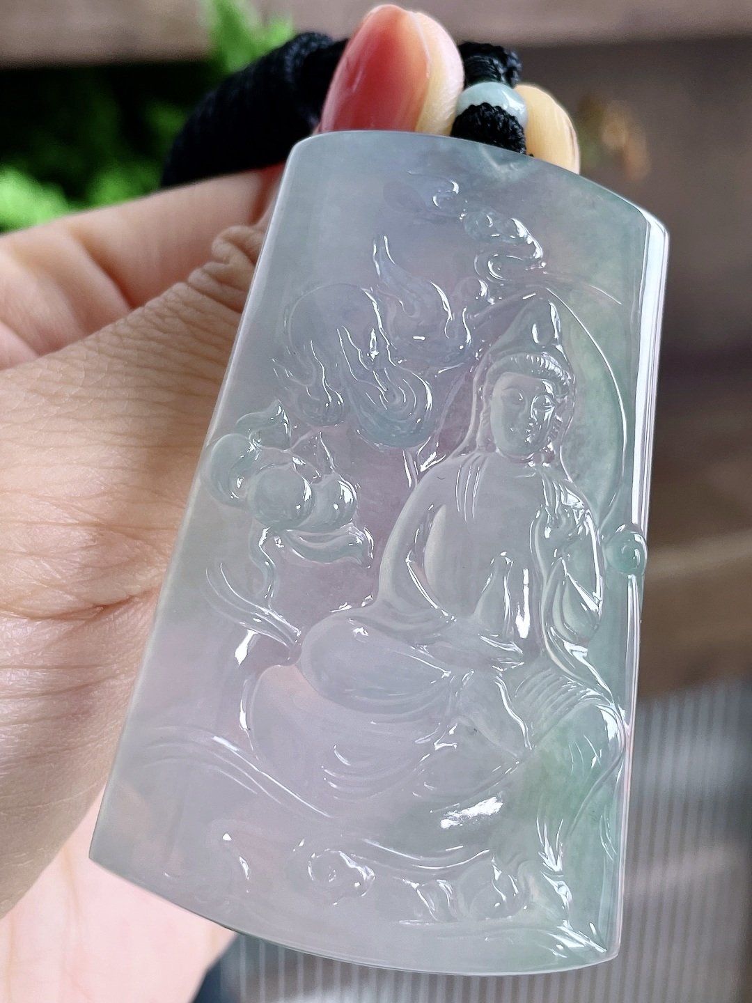 冰晴水大势至菩萨持莲观音牌吊坠 缅料 无裂 性比高 尺寸64.6-39.8-5.5 重量35.7克