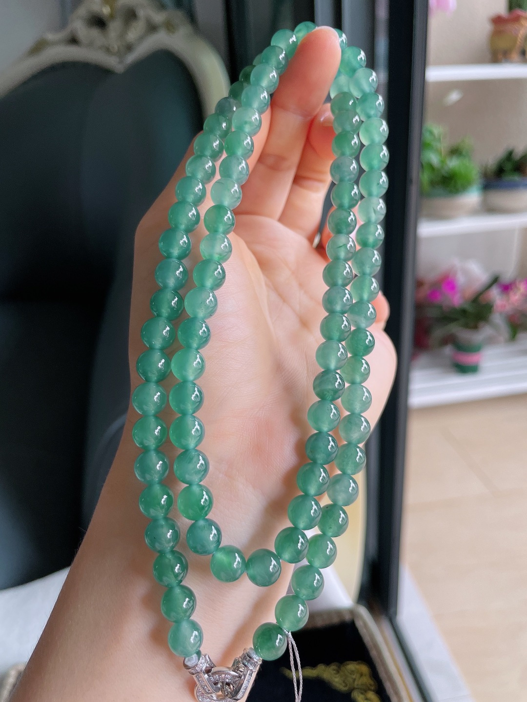 天然翡翠A货，冰蓝水珠链，尺寸：7.8mm88颗。【编4084】