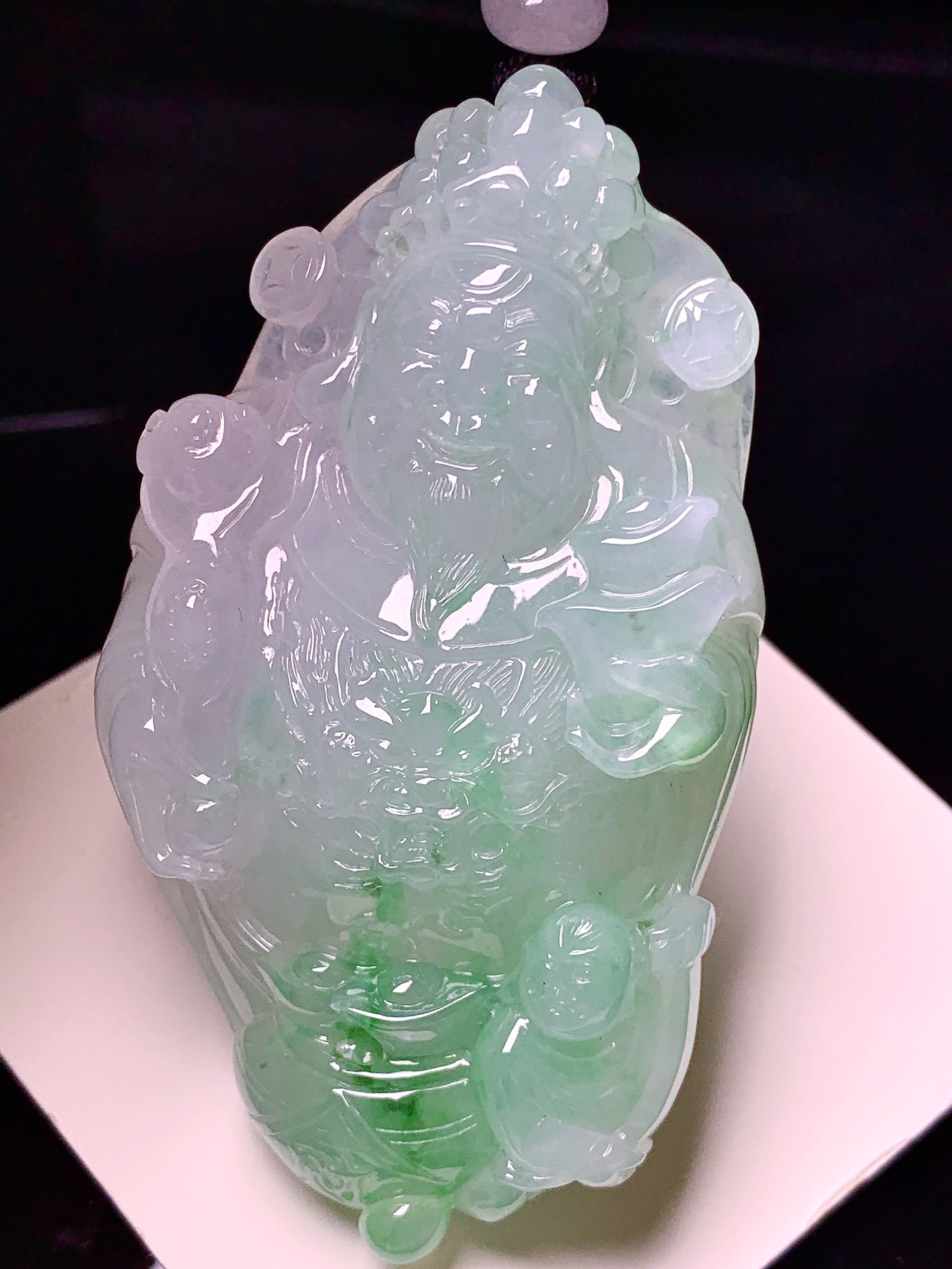 飘绿财神吊坠 玉质细腻 色泽艳丽清新 水润亮眼 整体尺寸73*41.5*13 a5