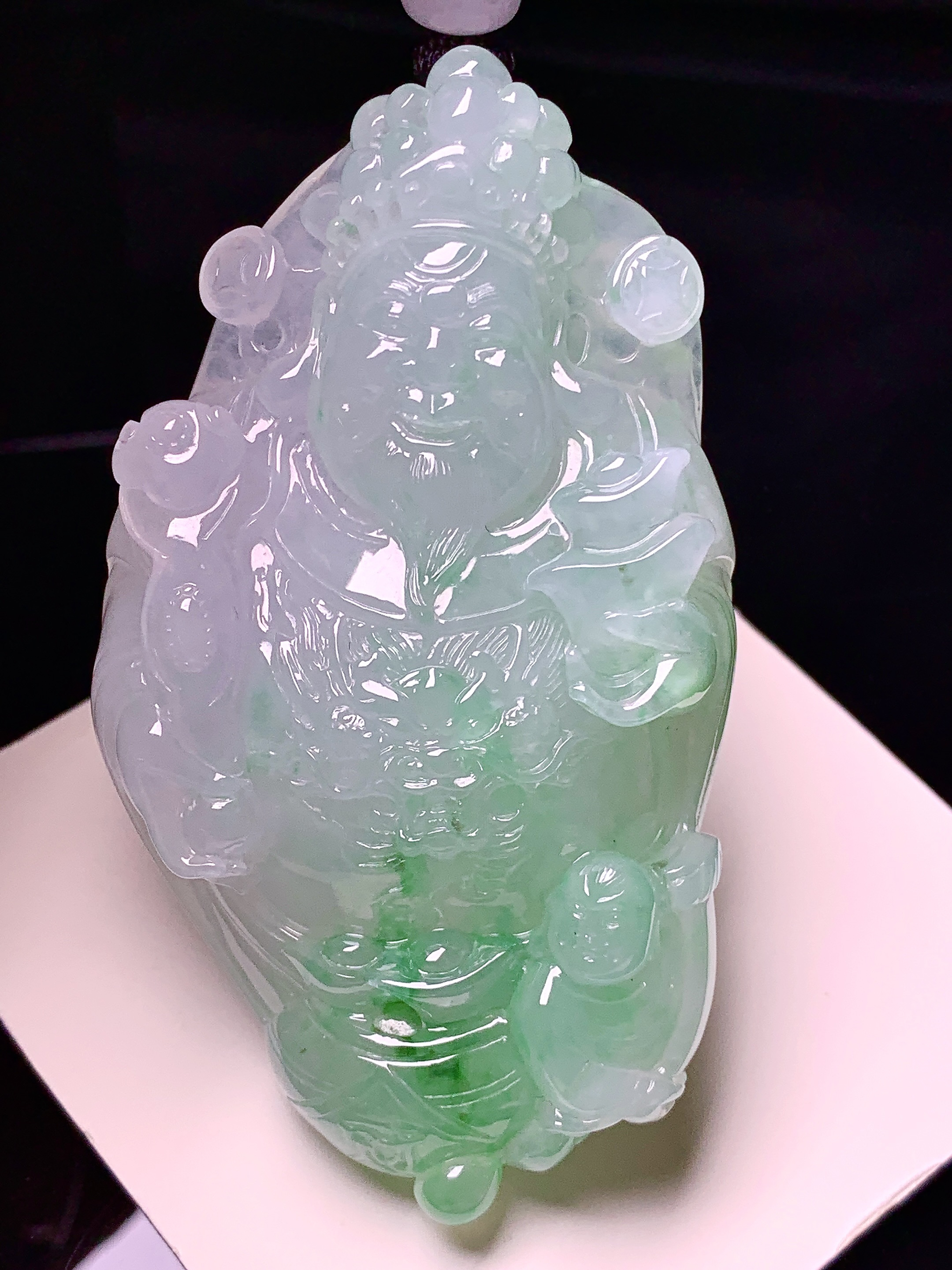 飘绿财神吊坠 玉质细腻 色泽艳丽清新 水润亮眼 整体尺寸73*41.5*13 a5