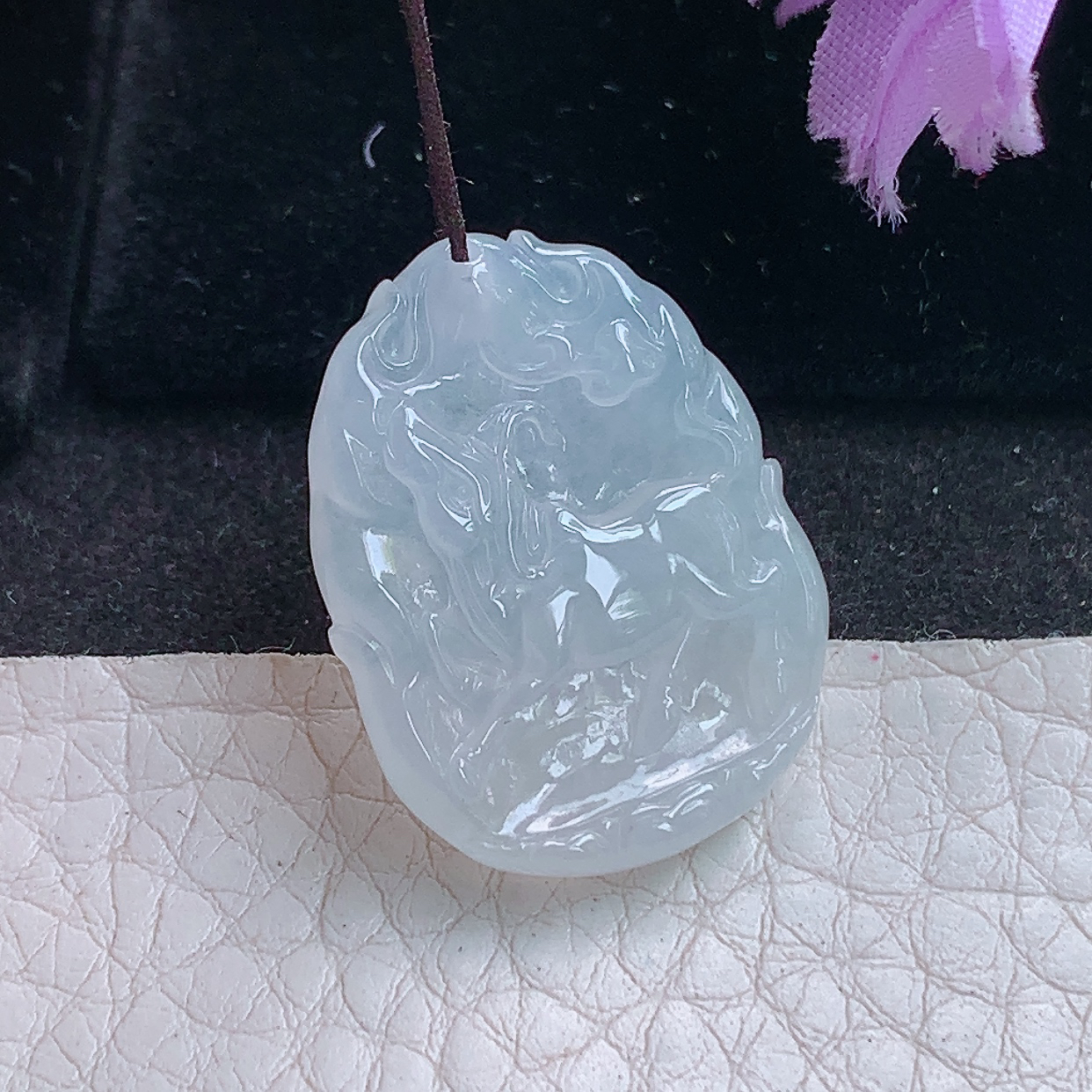 Ktj实拍27.2*20.8*4.5天然缅甸翡翠扭转乾坤 生肖牛玉吊坠 玉挂件