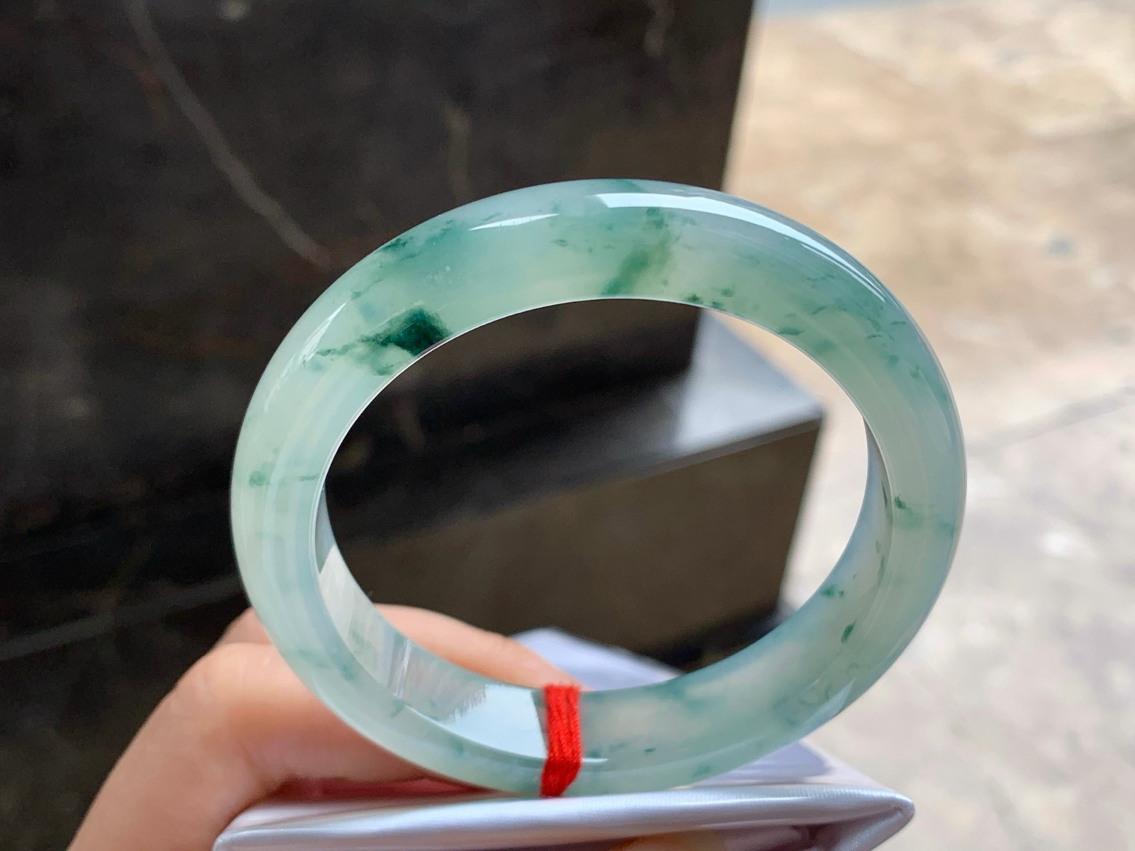 57-12.6-8.6
蓝花手镯^_^飘花浓郁 鲜艳