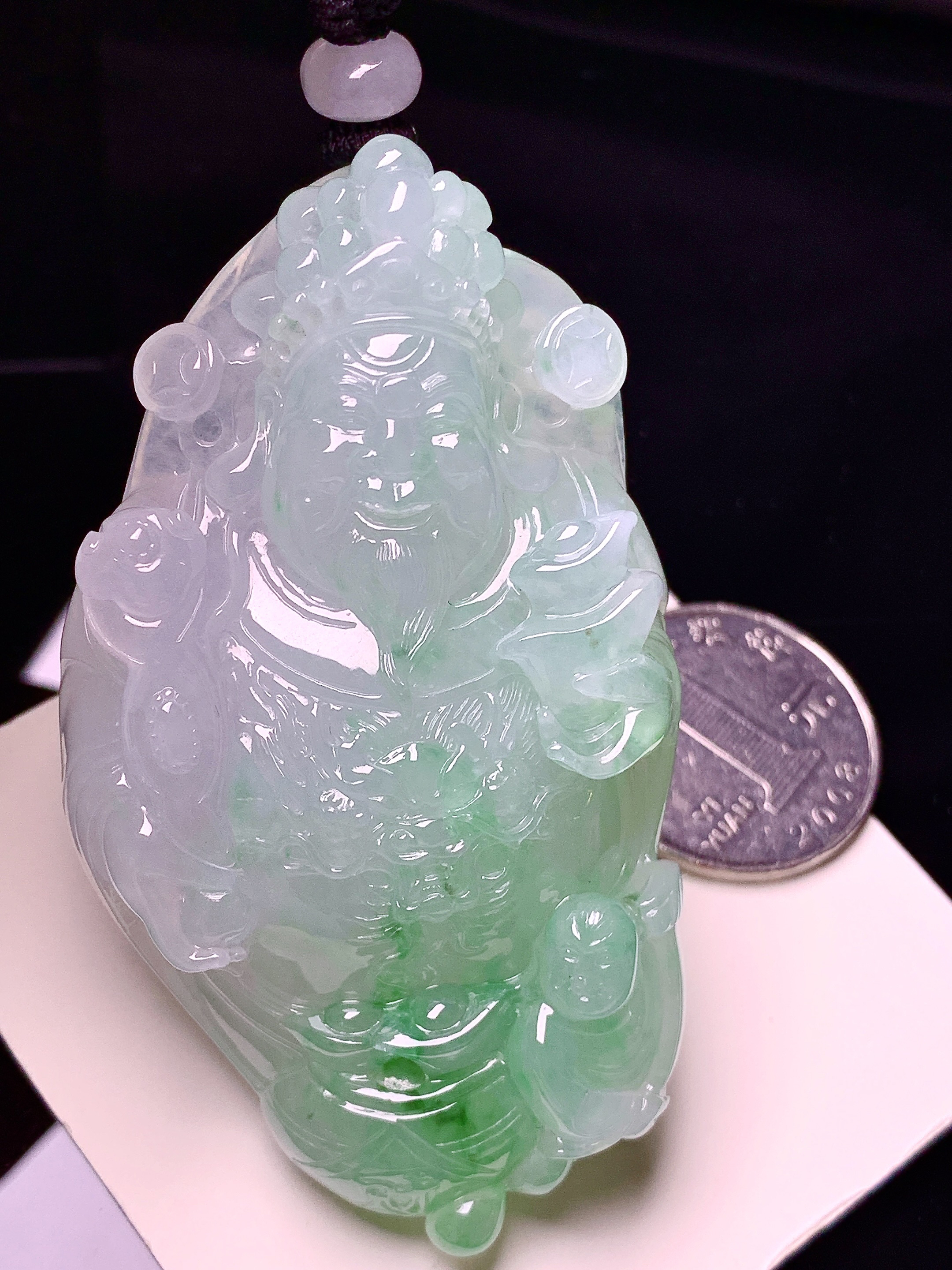 飘绿财神吊坠 玉质细腻 色泽艳丽清新 水润亮眼 整体尺寸73*41.5*13 a5
