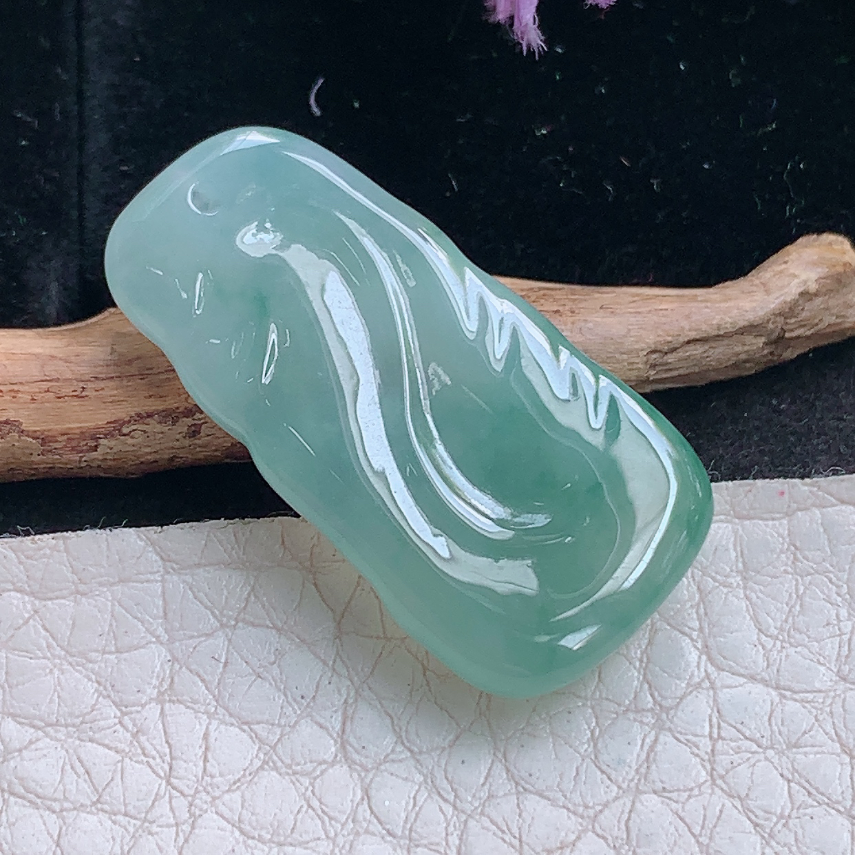 Ktj实拍32.8*16.8*5.6天然缅甸翡翠发财鼠 生肖鼠玉吊坠 玉挂件
