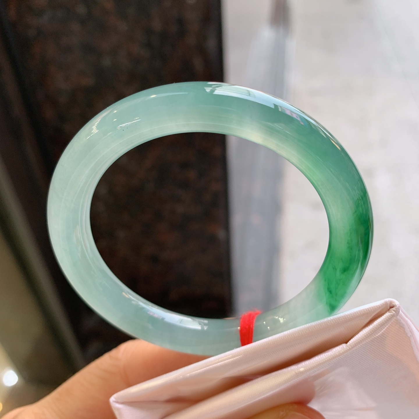 圆条冰飘绿 有纹 尺寸：52.2/9/8.8 冰润