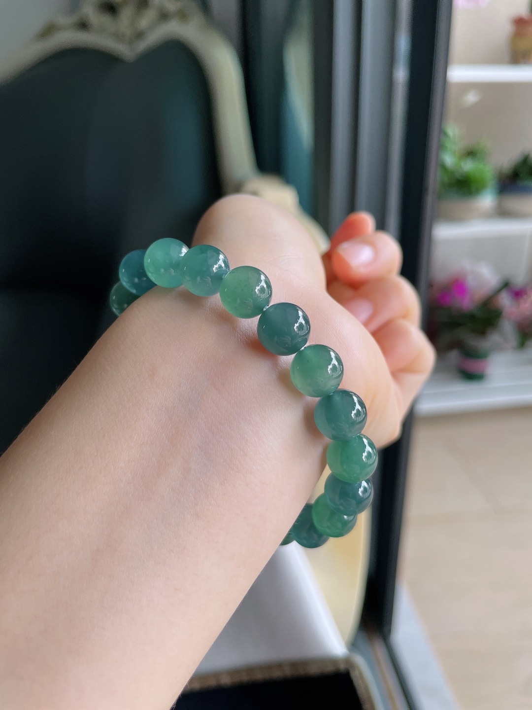 天然翡翠A货，冰蓝水双彩手串，尺寸：9.7mm。【编3584】