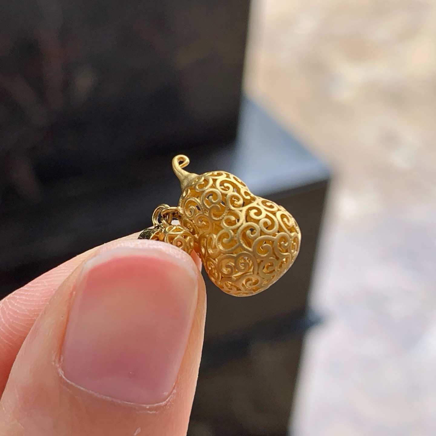 金镶嵌冰绿葫芦吊坠^_^鲜艳