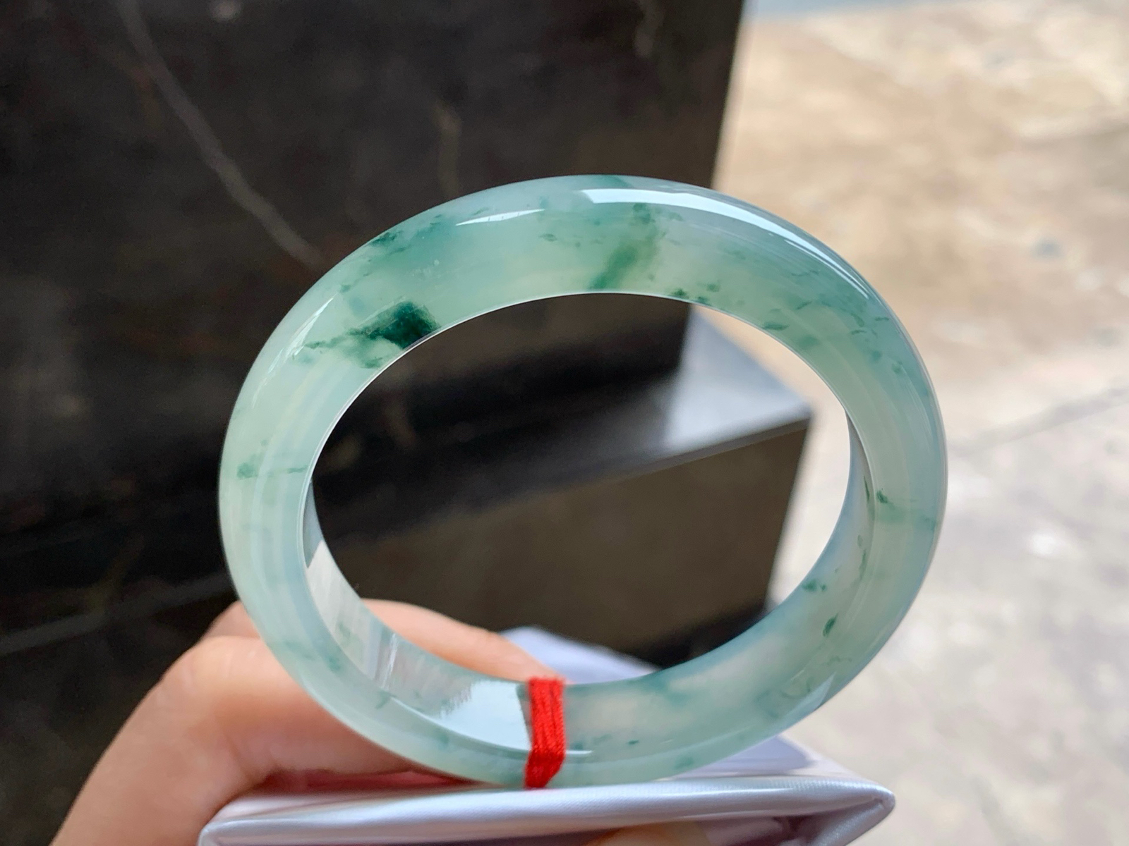 57-12.6-8.6
蓝花手镯^_^飘花浓郁 鲜艳