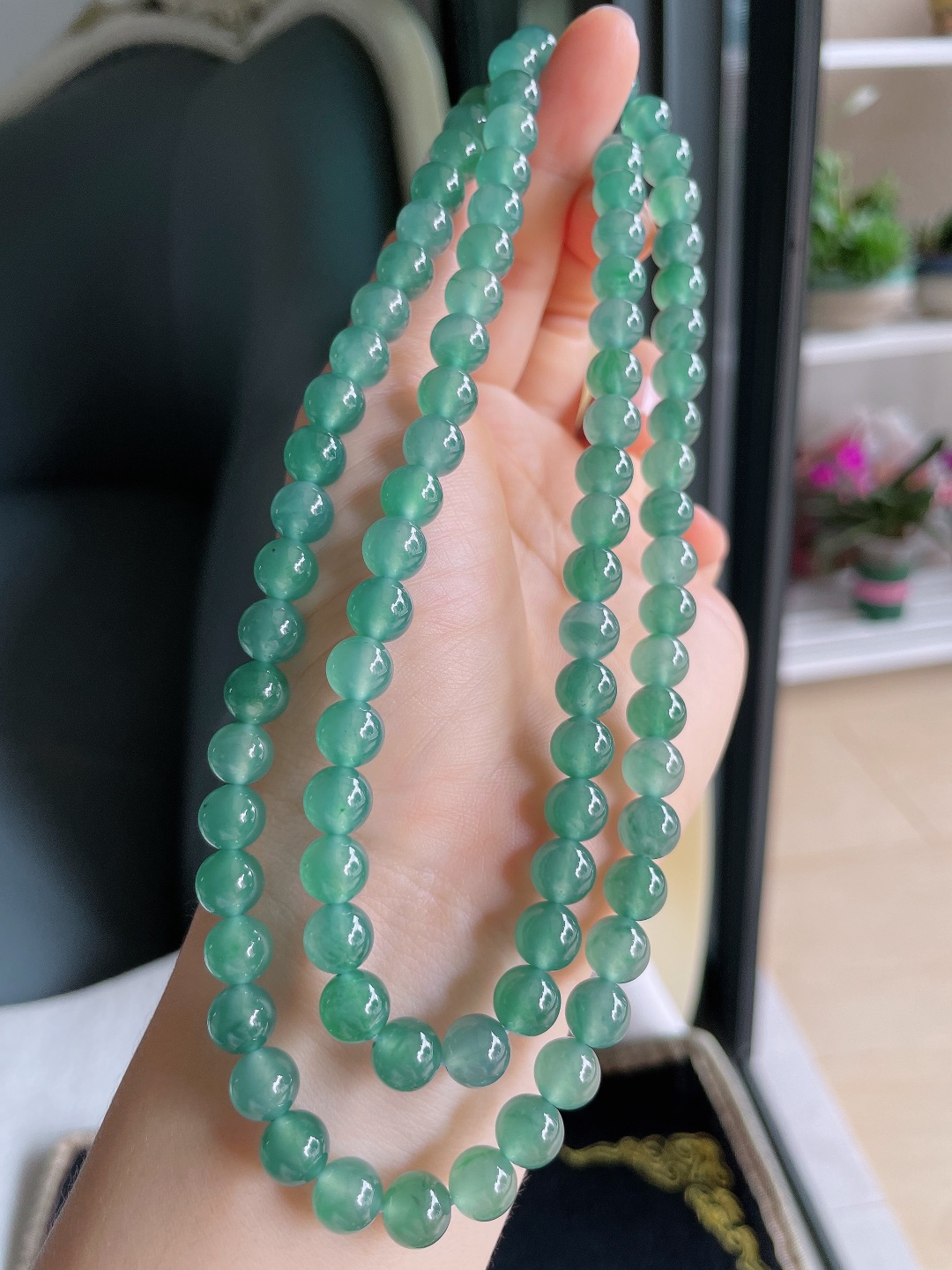 天然翡翠A货，冰蓝水珠链，尺寸：7.8mm88颗。【编4084】
