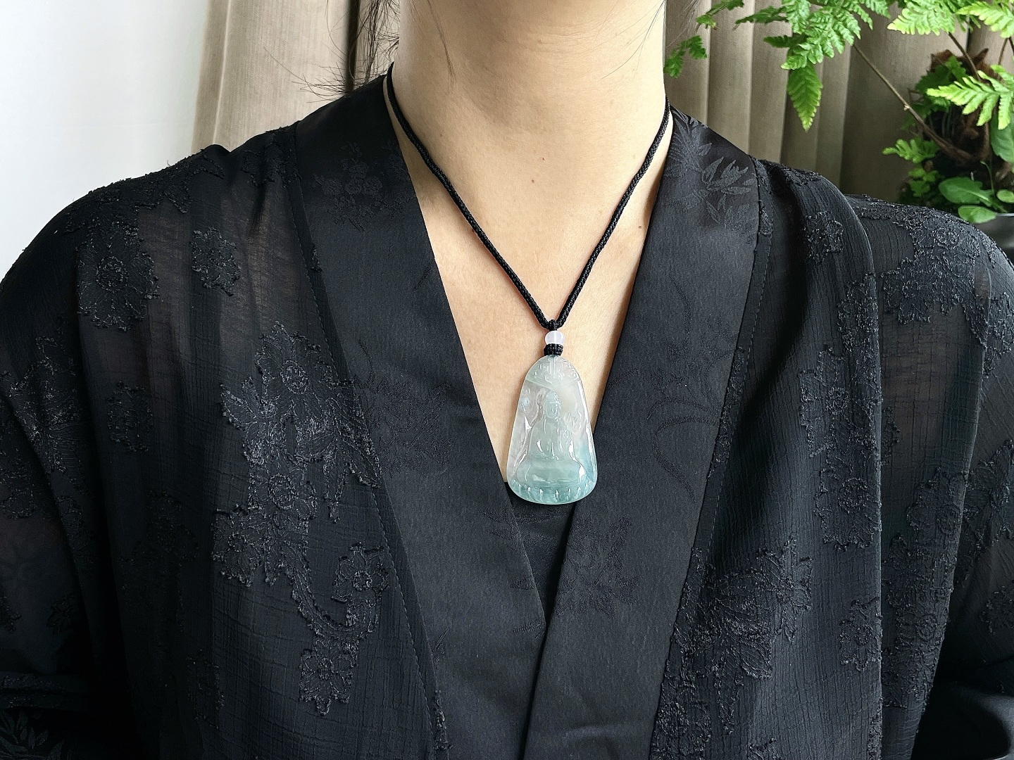 冰晴水大势至菩萨持莲观音牌吊坠，性比高