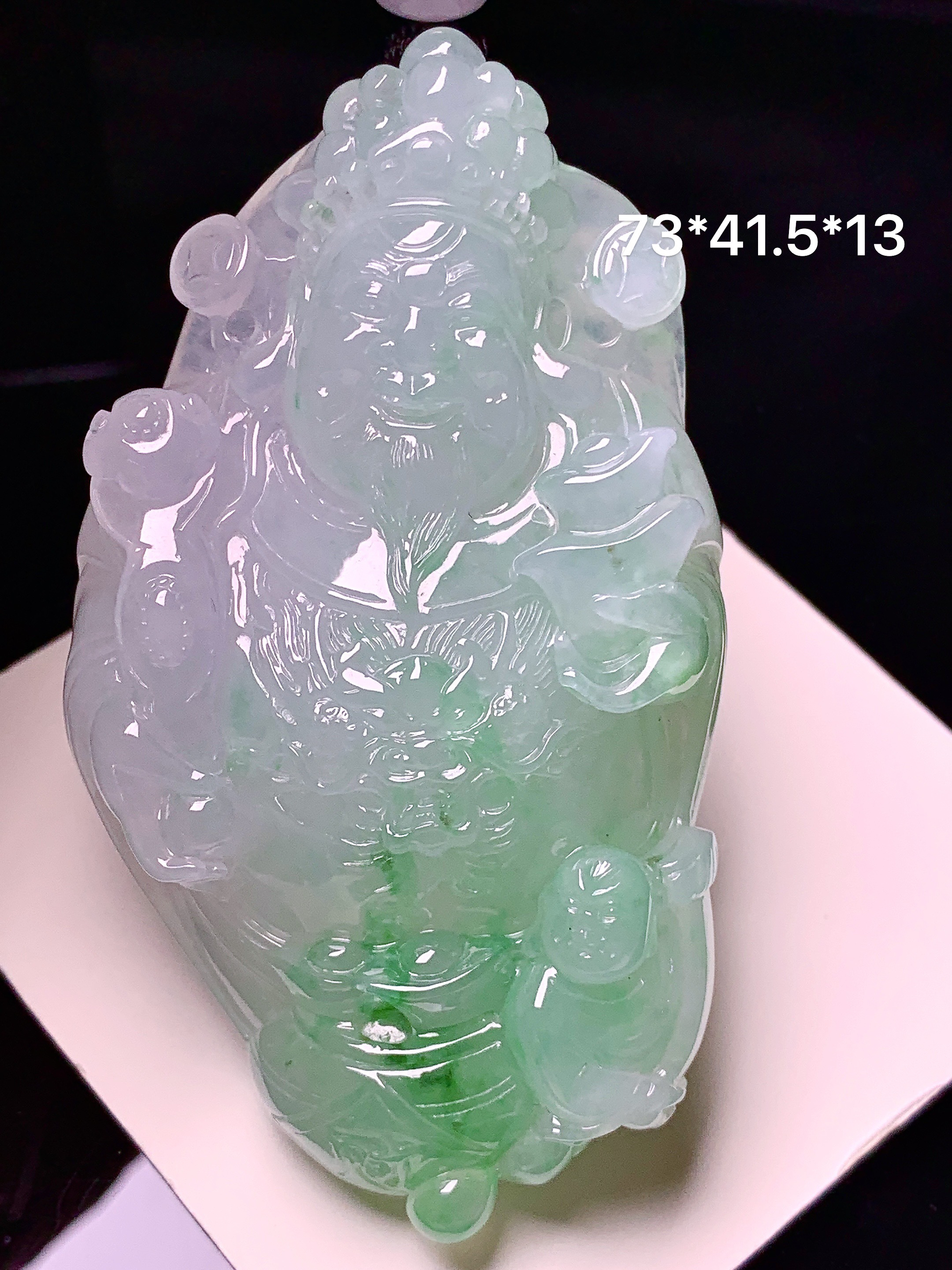飘绿财神吊坠 玉质细腻 色泽艳丽清新 水润亮眼 整体尺寸73*41.5*13 a5