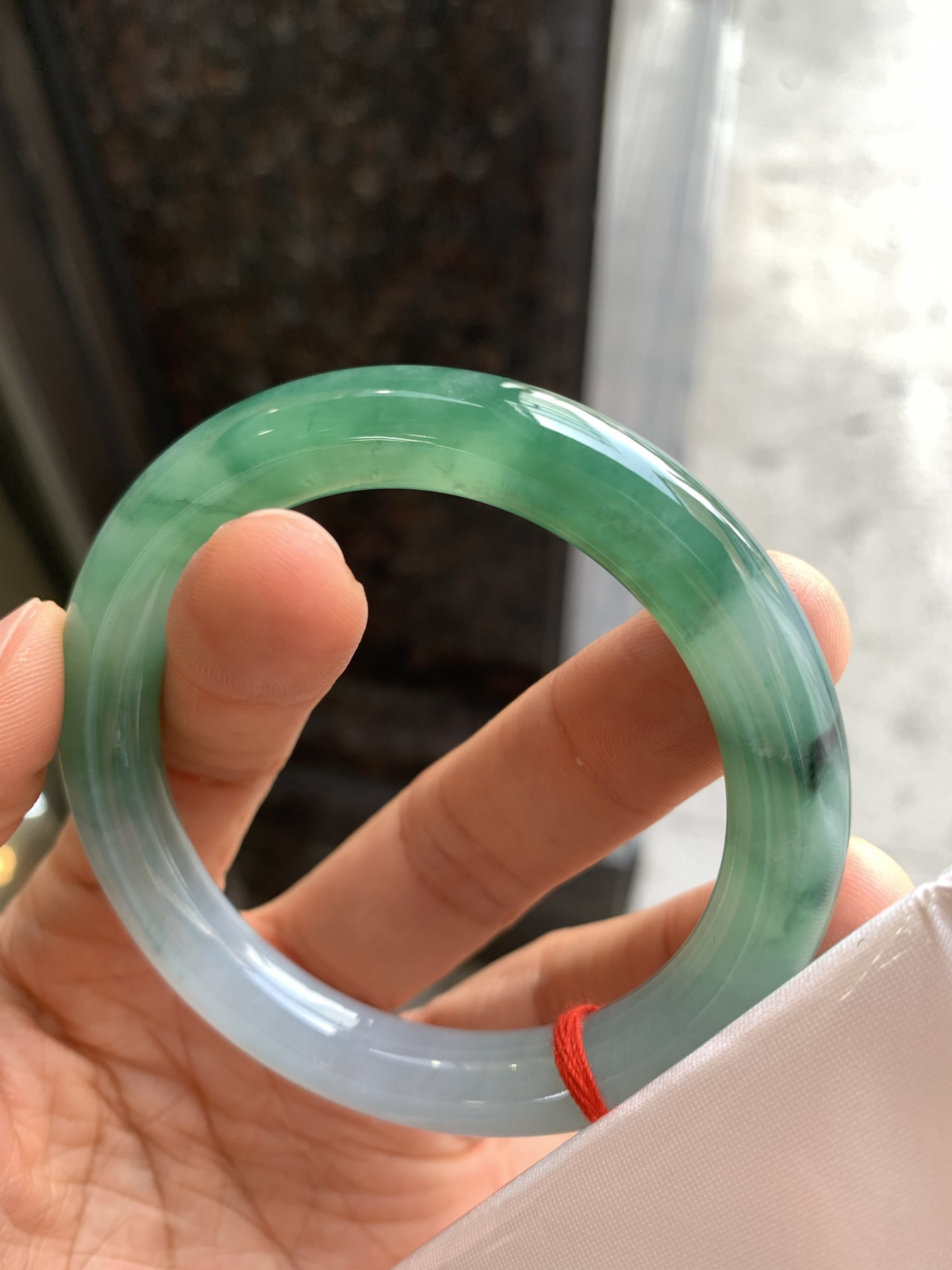 圆条冰飘花 微细纹 尺寸：55/9.6/10 细腻