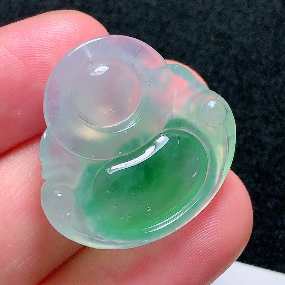 ️冰种飘绿佛公，种老水头好，又冰又润，饱满，尺寸：26.8/28/5.8mm