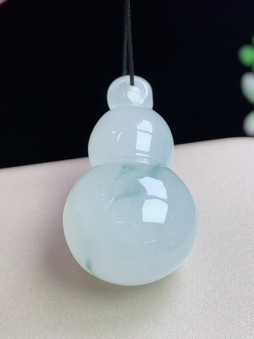 冰飘花葫芦，无裂，尺寸28.6-16.2-12.8mm，w31jxy8