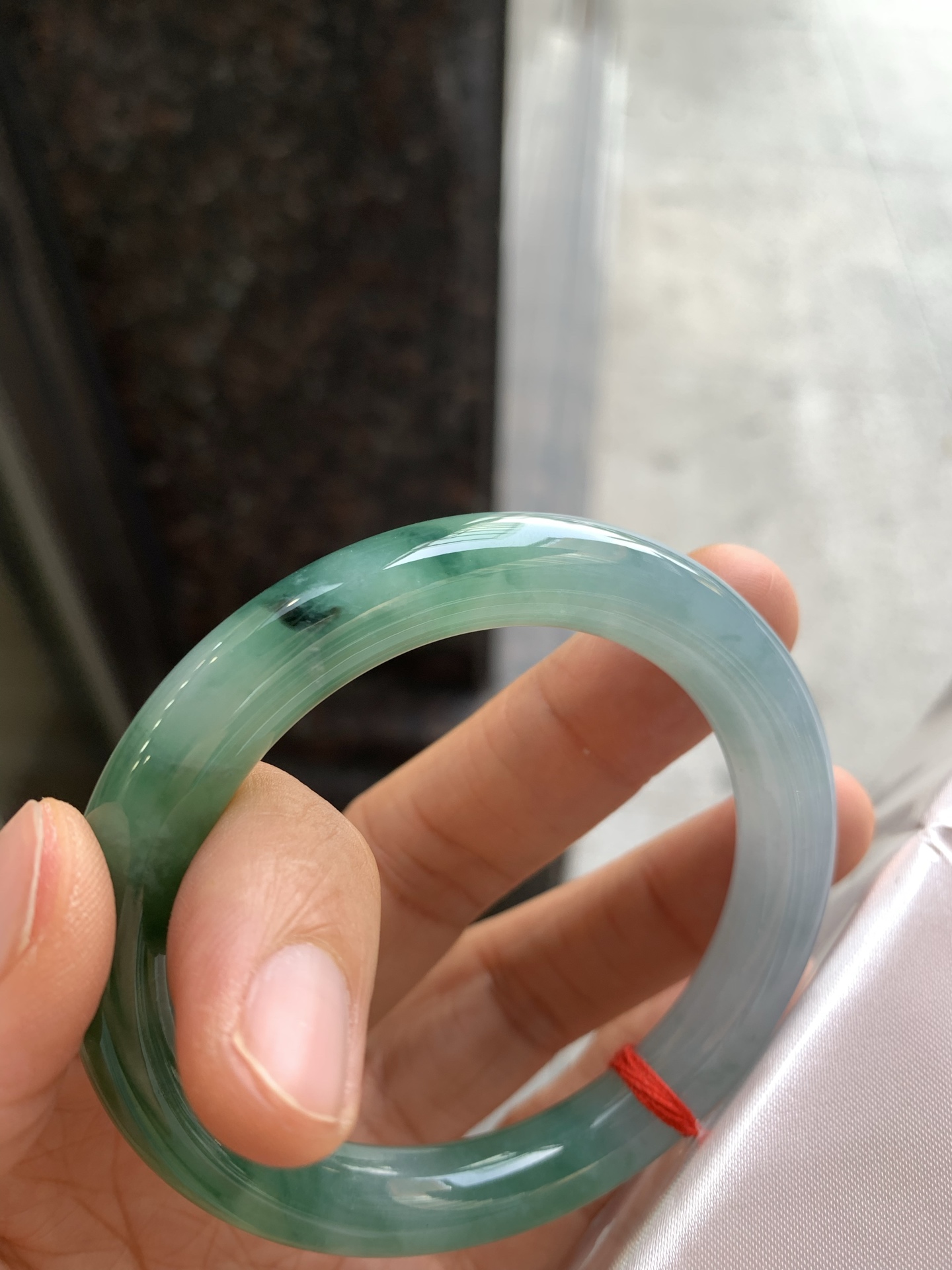 圆条冰飘花 微细纹 尺寸：55/9.6/10 细腻