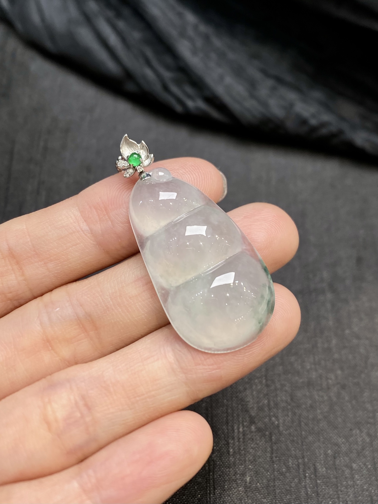 冰飘花福豆吊坠·金 整·40.8-18.6-8.4mm 裸·34-18.6-8.4mm