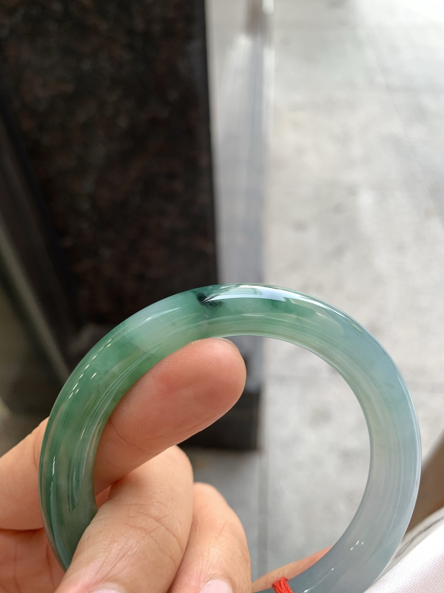 圆条冰飘花 微细纹 尺寸：55/9.6/10 细腻