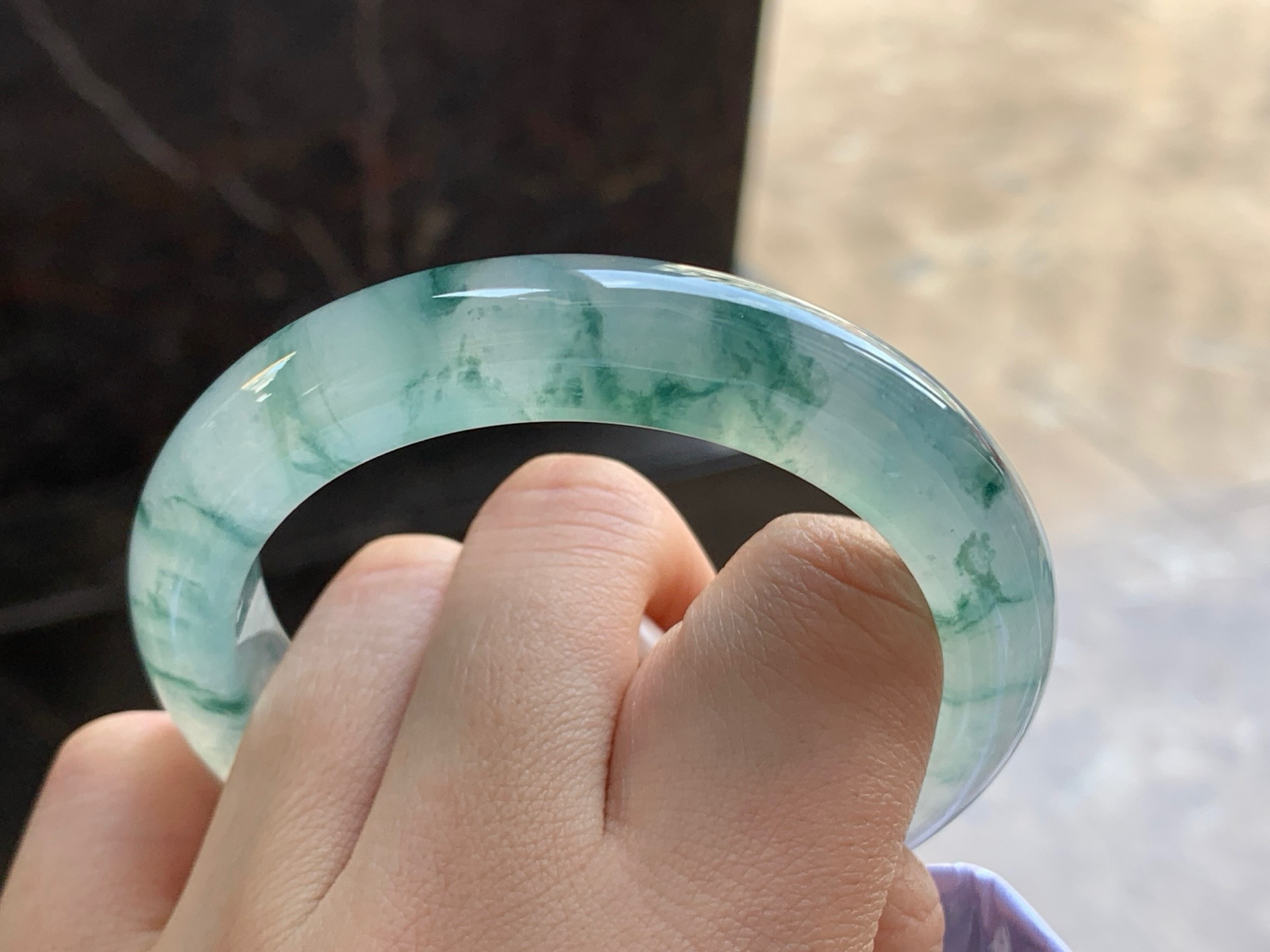 54.5-12.5-9
冰蓝花手镯^_^冰透