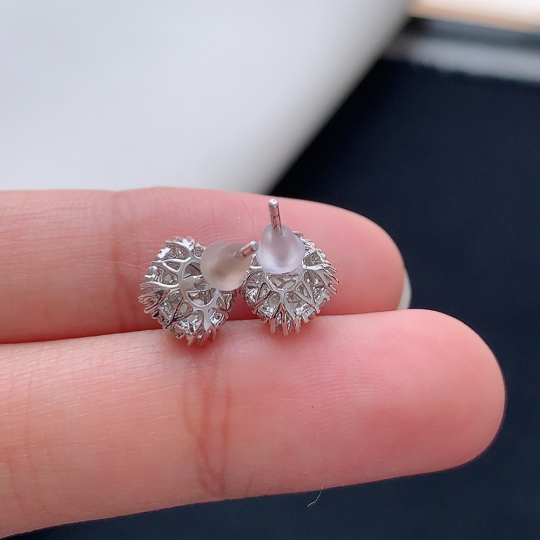 冰阳绿耳钉 色系温婉 饱满圆润，佩戴精致时尚 货号28425，5.9-5.2-1.3
