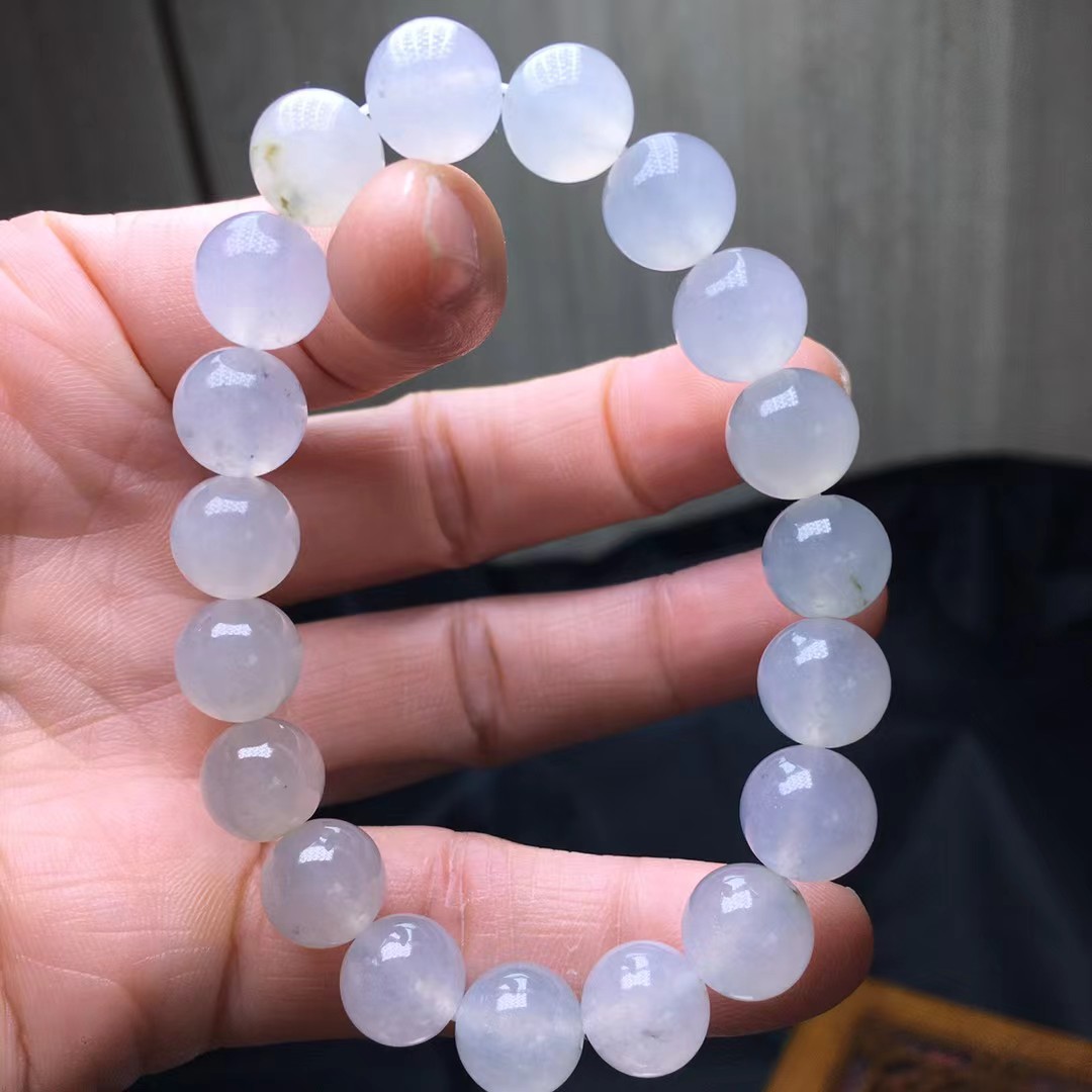 ️ 冰种手串，卡9.8～10mm，19颗，种好，玉质细腻，均匀，通透，度极高