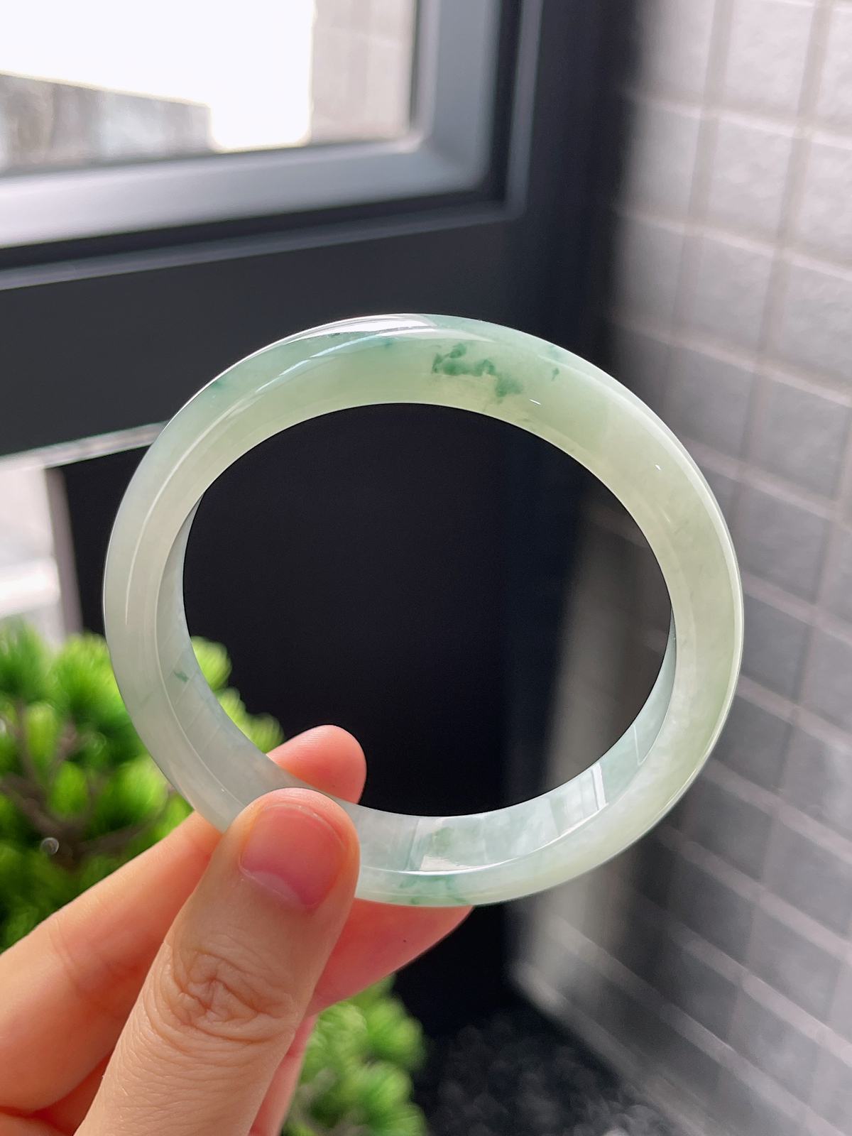 圈口56.5，冰糯飘花翡翠正圈手镯