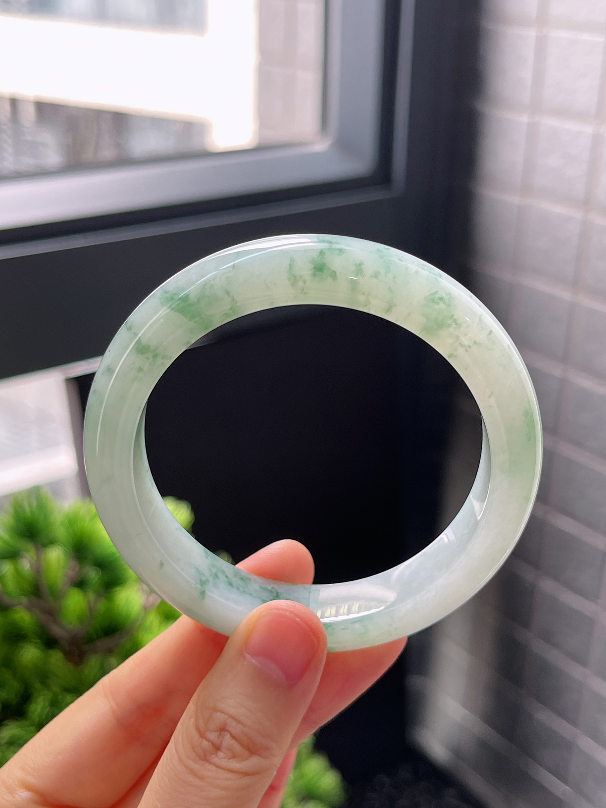 圈口56，冰糯飘花翡翠正圈手镯
