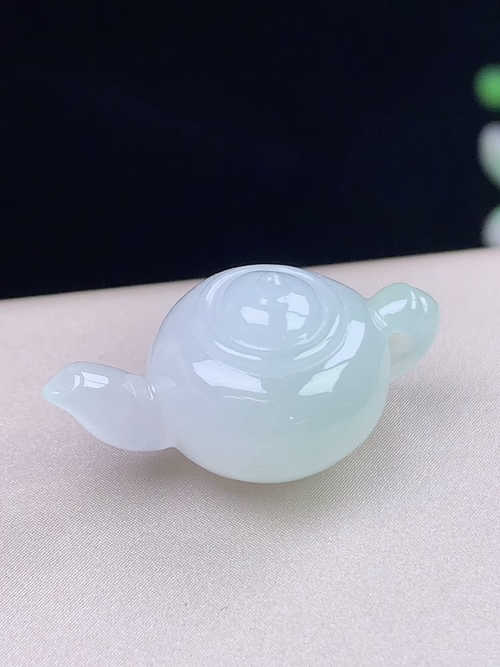 翡翠把把壶，无裂，尺寸23.5-13.5-12.4mm，L01hjg