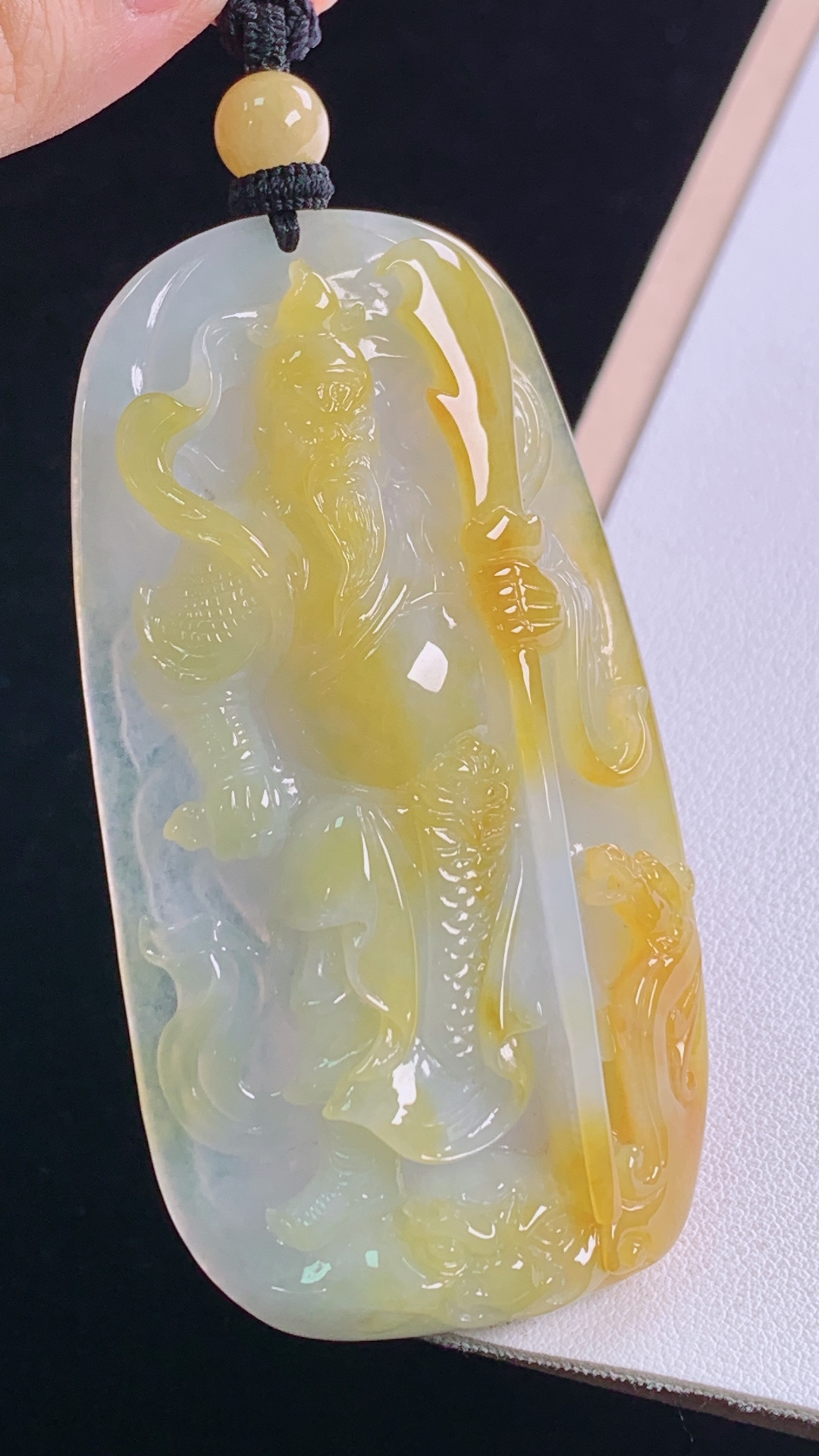 黄翡关公 天然黄翡，雕工精湛，霸气，无裂 尺寸:75.1-39.9-10.2mm 28