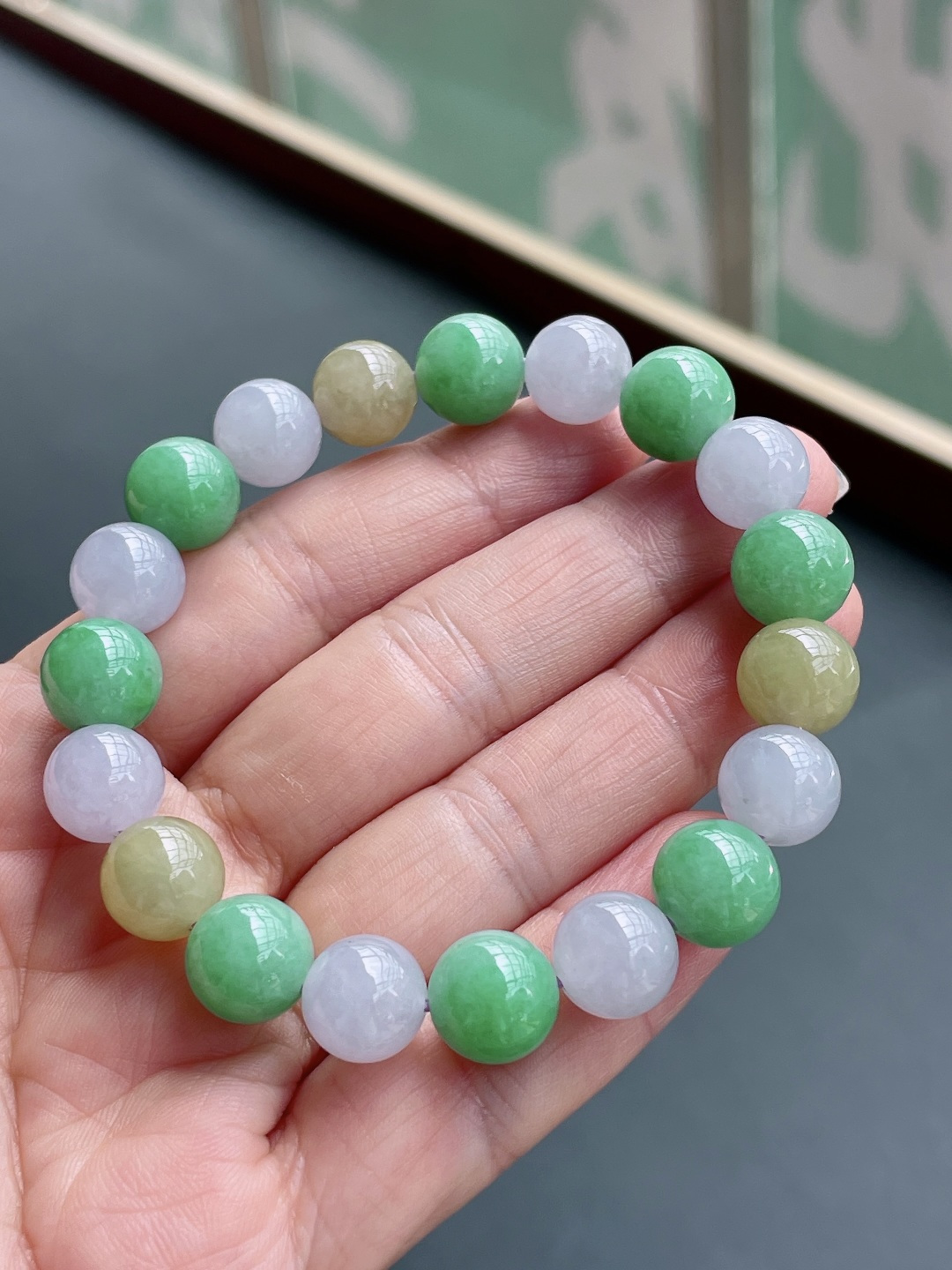 ️ 冰三彩手串 色泽艳丽，珠圆玉润 尺寸：9.8