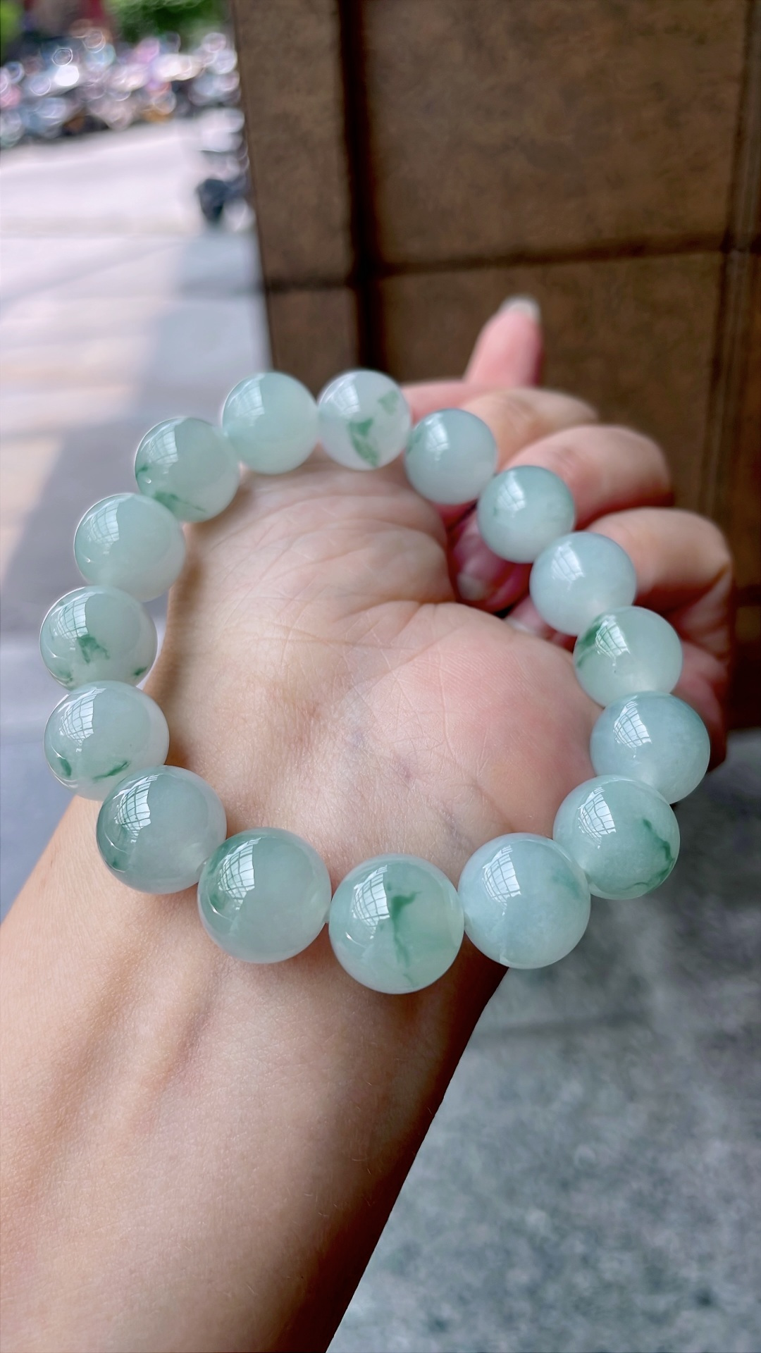 冰飘花手串 飘花灵动，珠圆玉润 尺寸：12.3