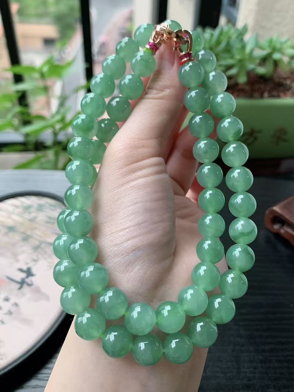 老坑冰种胶感甜绿圆珠项链 裸石尺寸:10.5mm