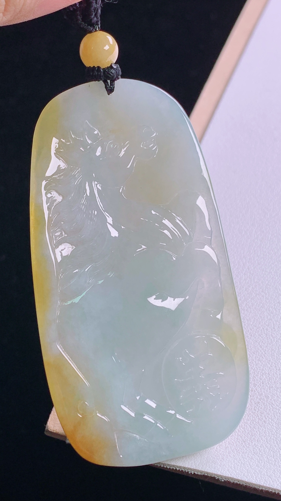 黄翡关公 天然黄翡，雕工精湛，霸气，无裂 尺寸:75.1-39.9-10.2mm 28