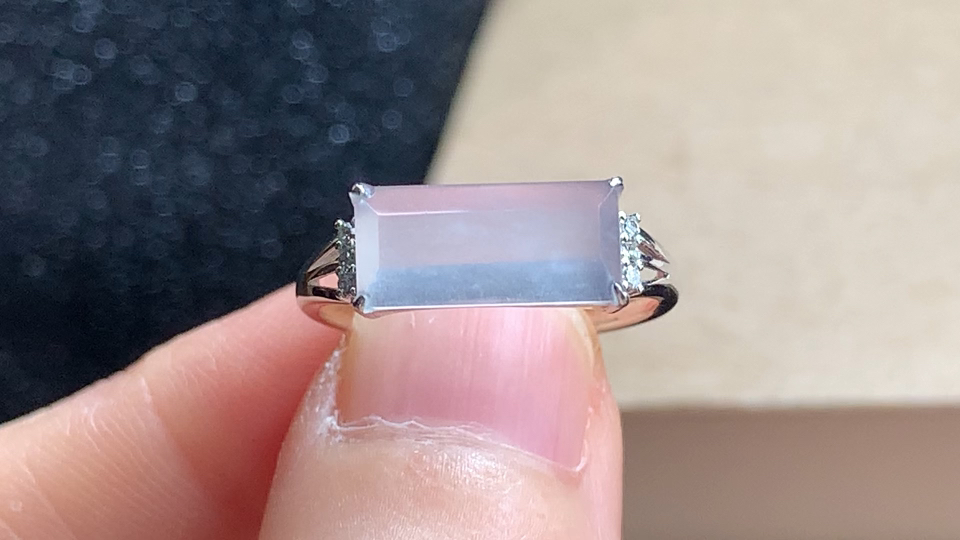️ 18K金伴钻马鞍戒指，无裂，尺寸12.3-5.7-2.6mm，圈口15，包A附证书