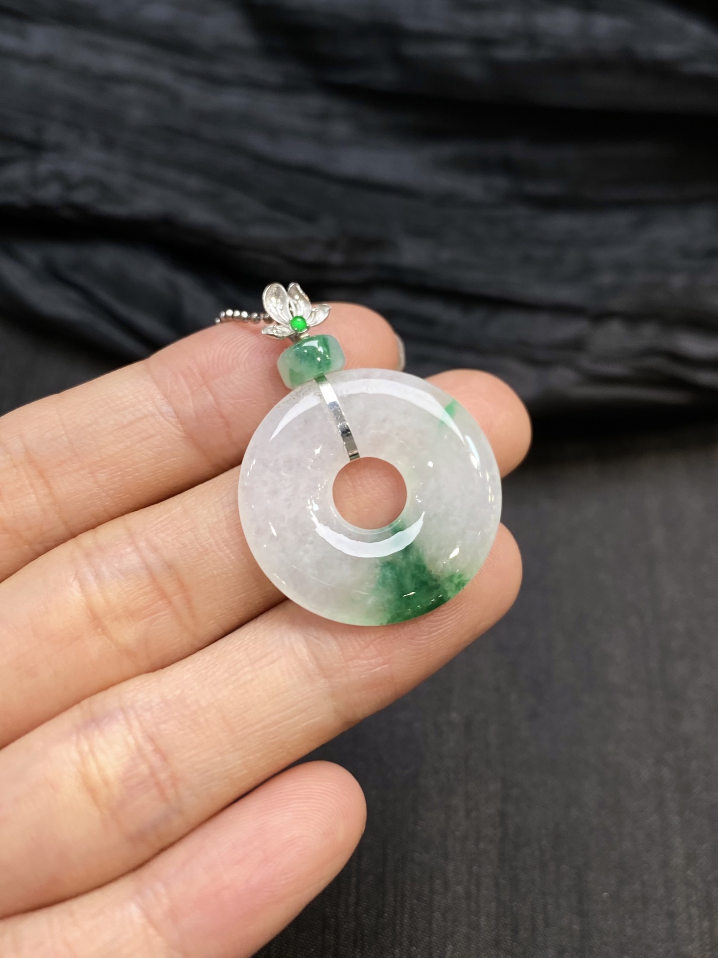 冰飘绿花甜甜圈吊坠·金 整·35.6-25.3-3.7mm