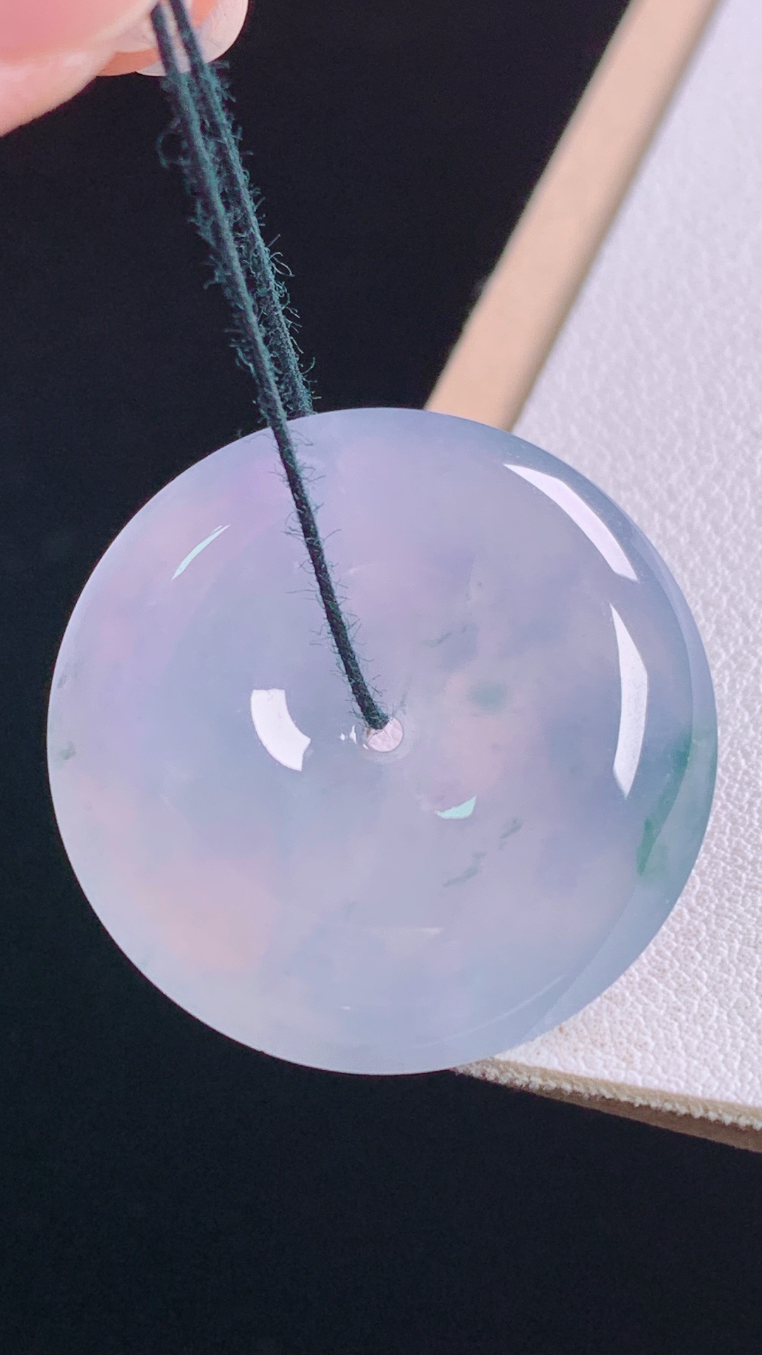 紫飘花平安扣 紫色浓郁，花色灵动，无裂 尺寸:29.4-5.8mm 27