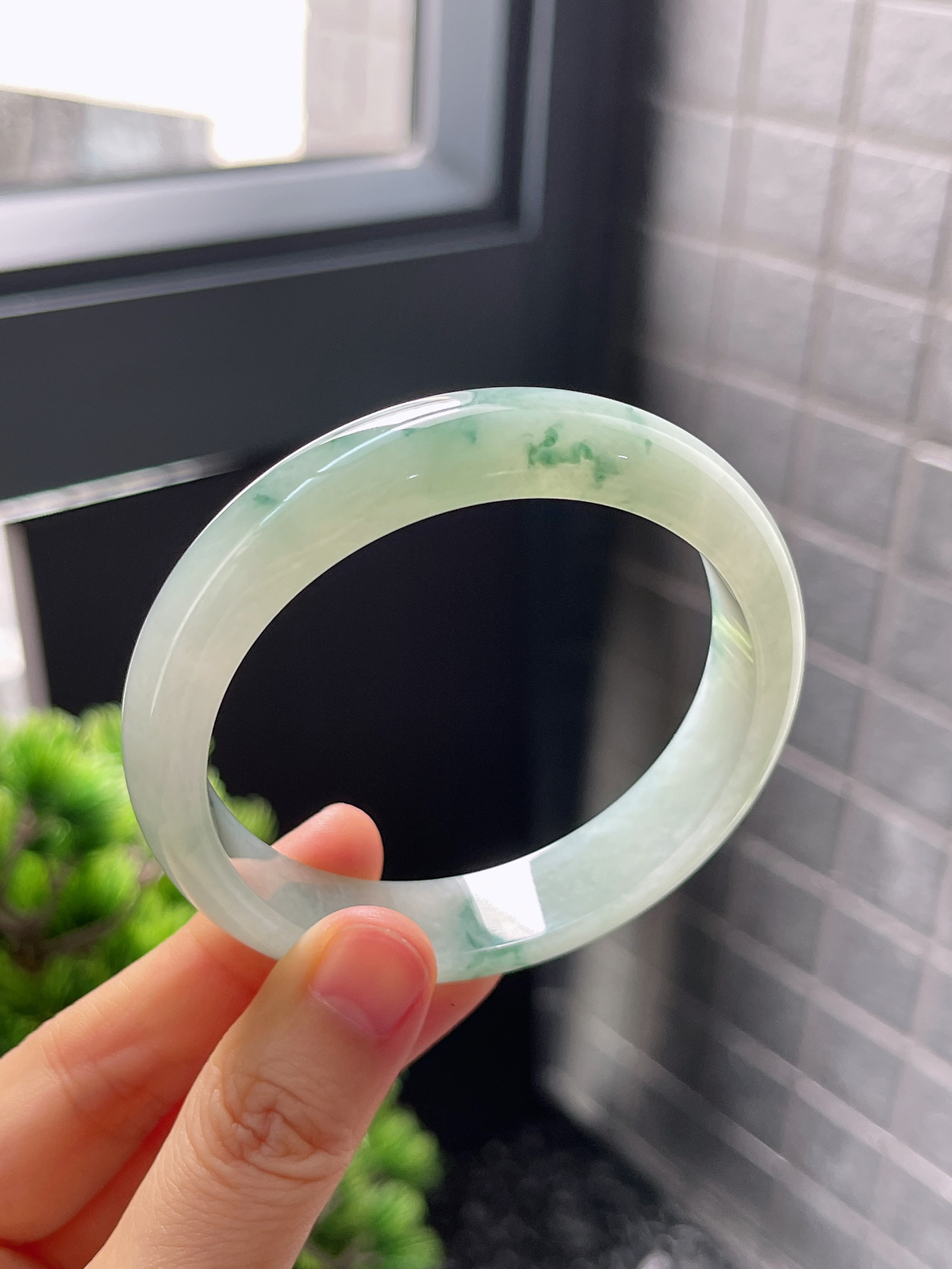 圈口56.5，冰糯飘花翡翠正圈手镯