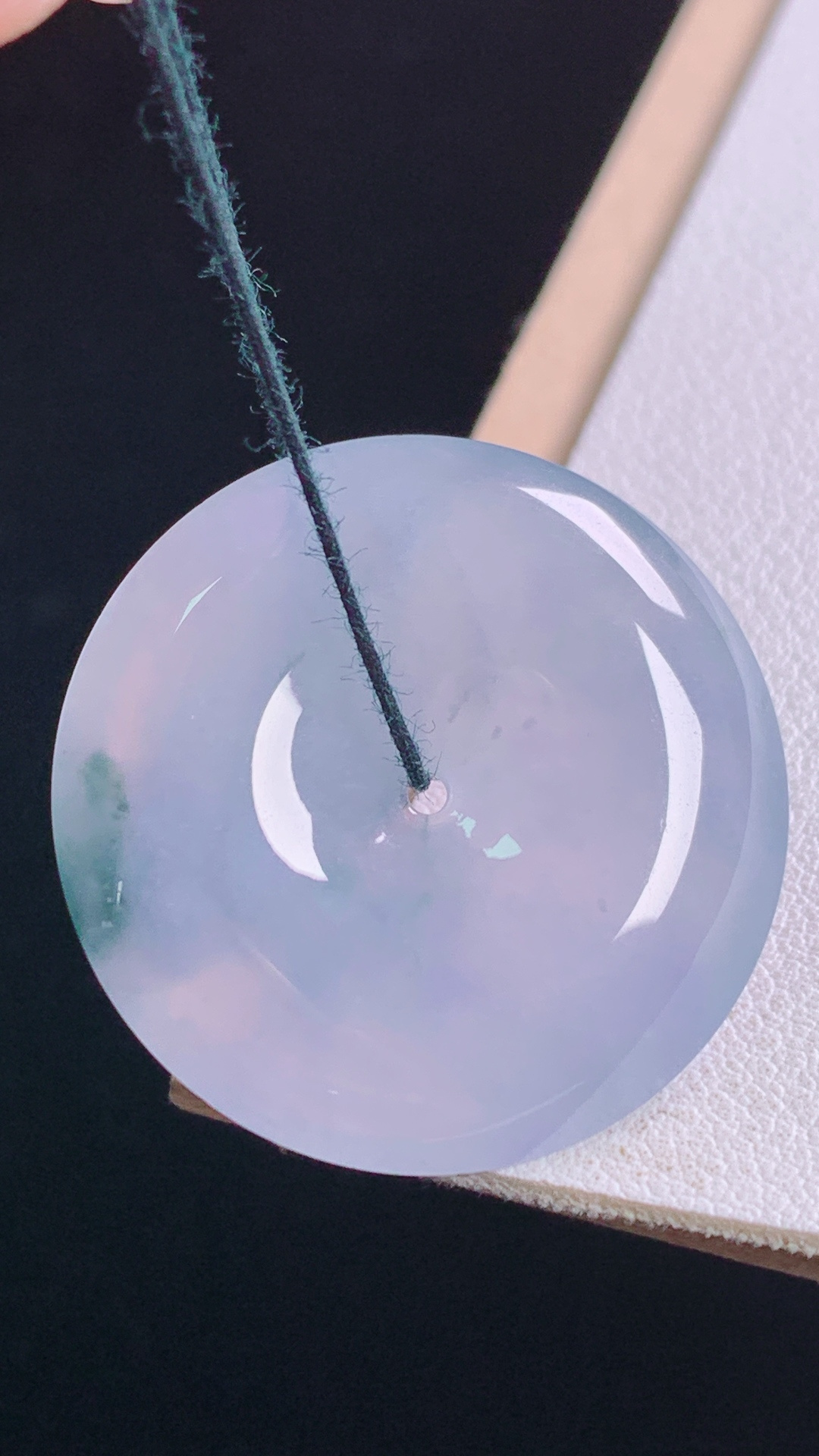 紫飘花平安扣 紫色浓郁，花色灵动，无裂 尺寸:29.4-5.8mm 27