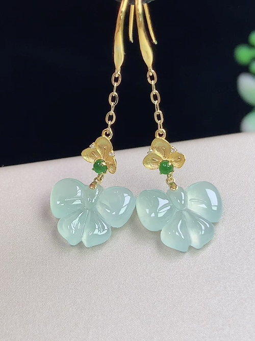 18k金镶冰晴蝴蝶精美耳环，无裂，尺寸9.0-10.7-2.3mm，L01hjg
