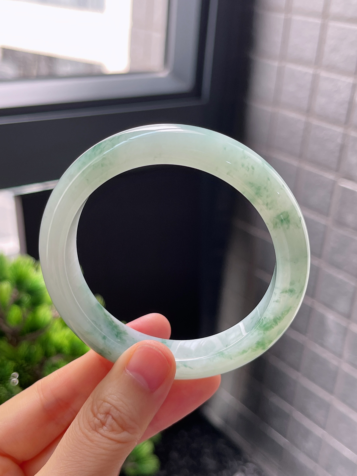 圈口56，冰糯飘花翡翠正圈手镯