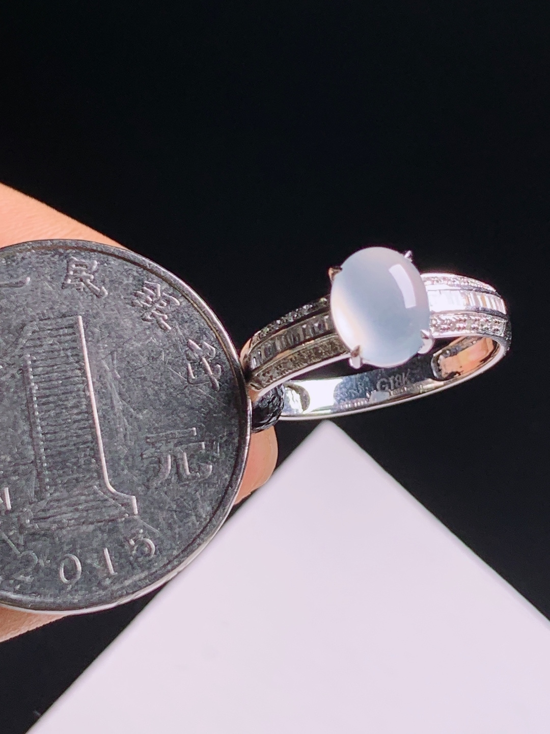 高冰蛋面戒指，纯净通透简约镶钻，干净纯粹万事顺心 裸石7.7-6.3-3.5 圈口14