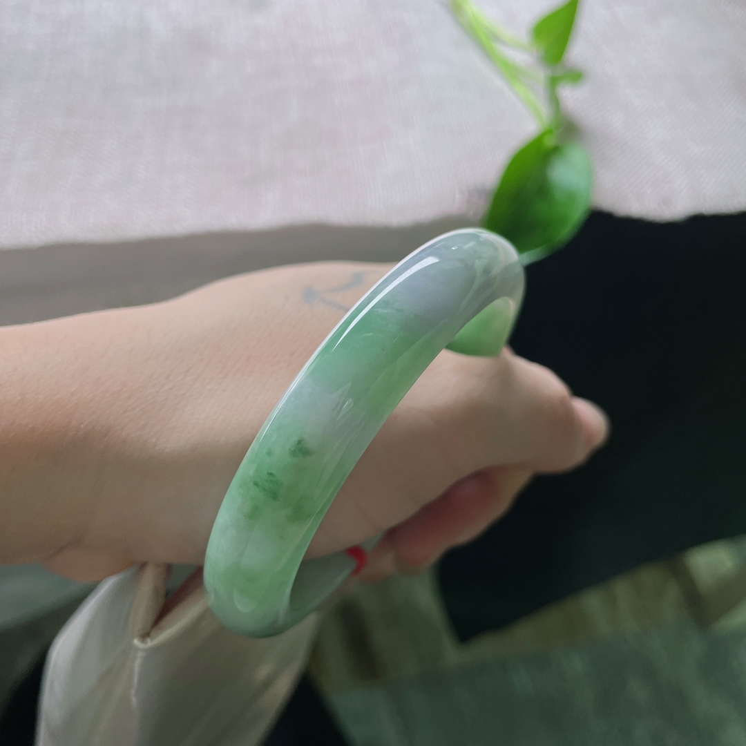 58.2/12.2/7.8，绿底正圈，春色满园，贵气，优雅，郁郁葱葱，无裂，ss53380a