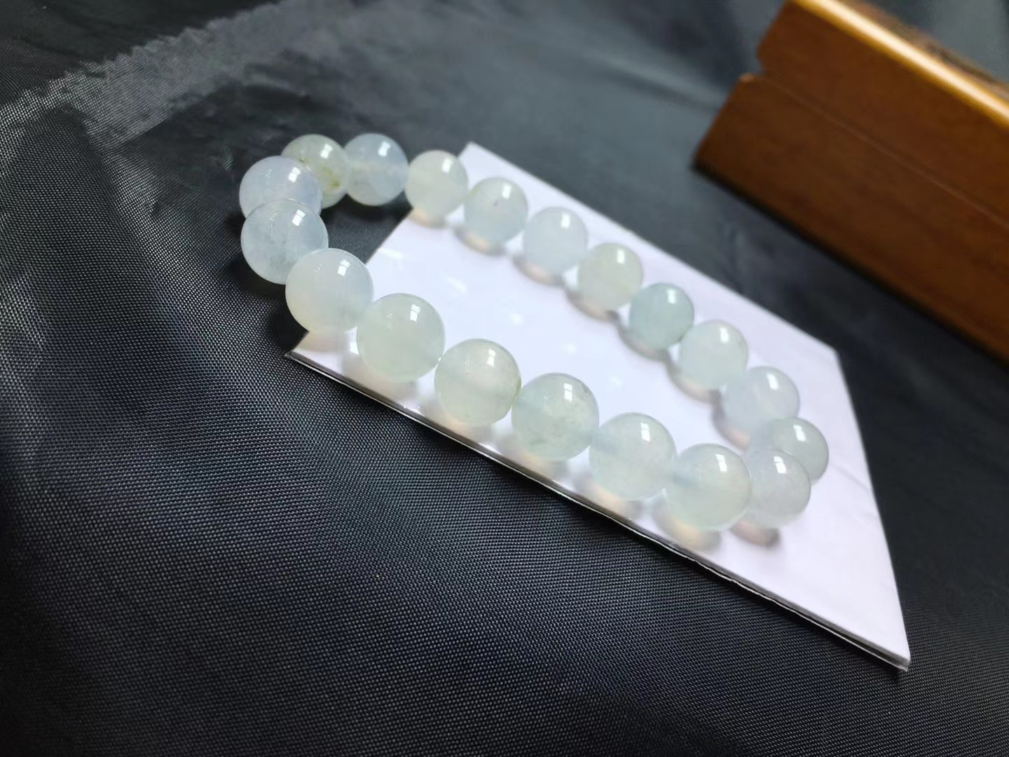 ️ 冰种手串，卡9.8～10mm，19颗，种好，玉质细腻，均匀，通透，度极高