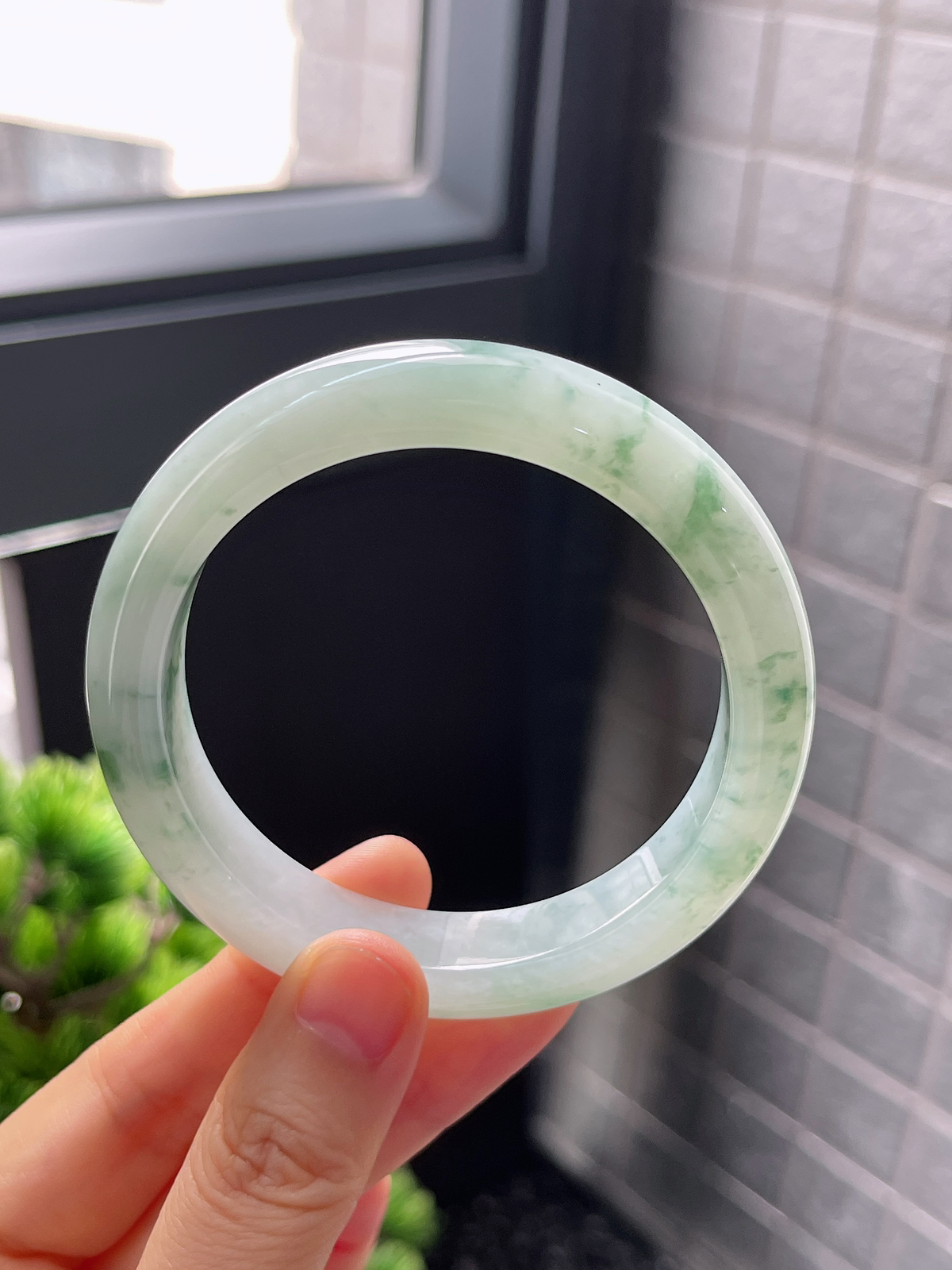 圈口56，冰糯飘花翡翠正圈手镯