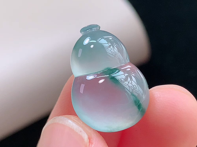 ️ 葫芦，尺寸19.8-13.5-5.1mm，包A附证书